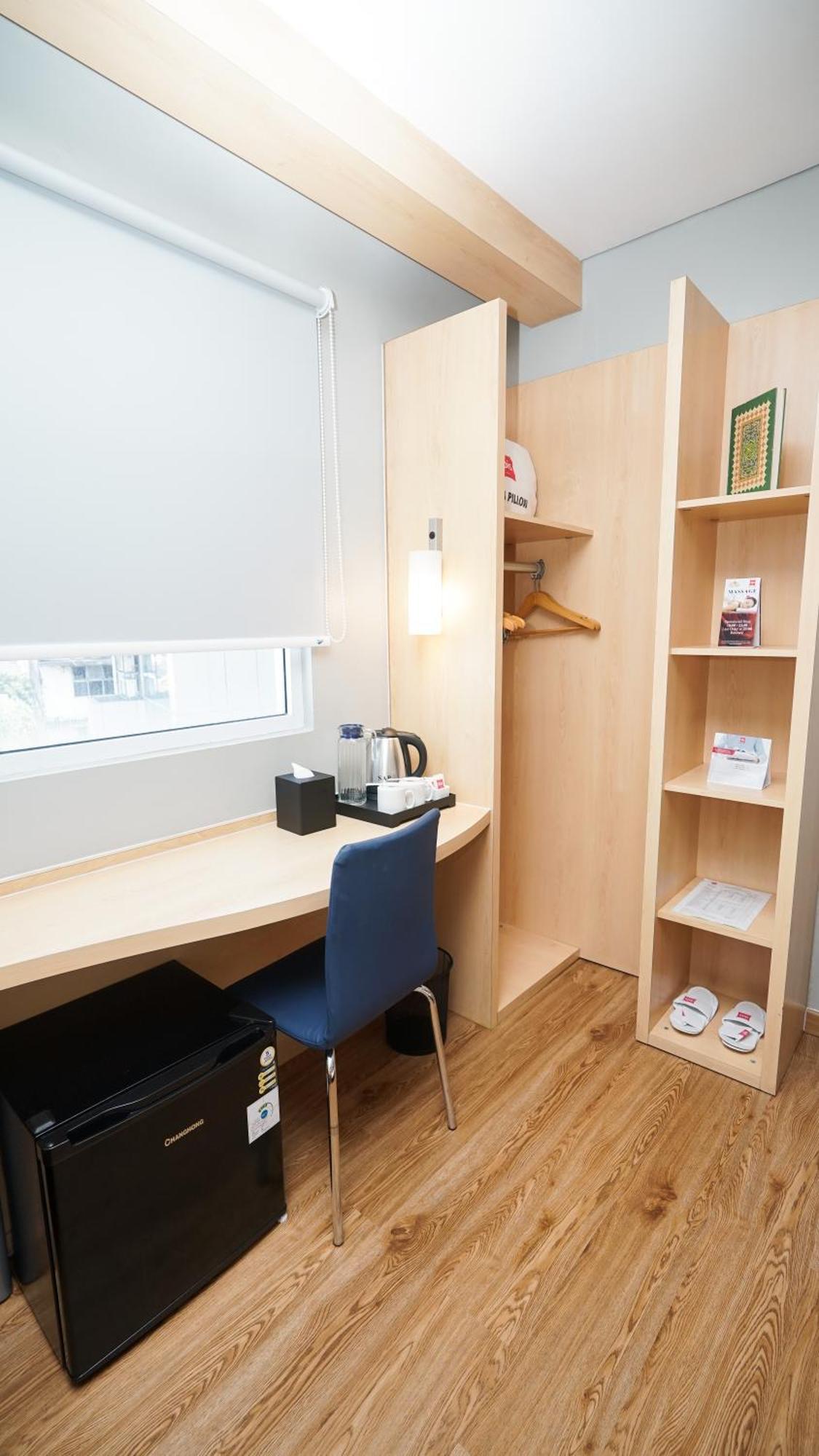 Ibis Jakarta Senen Eksteriør billede